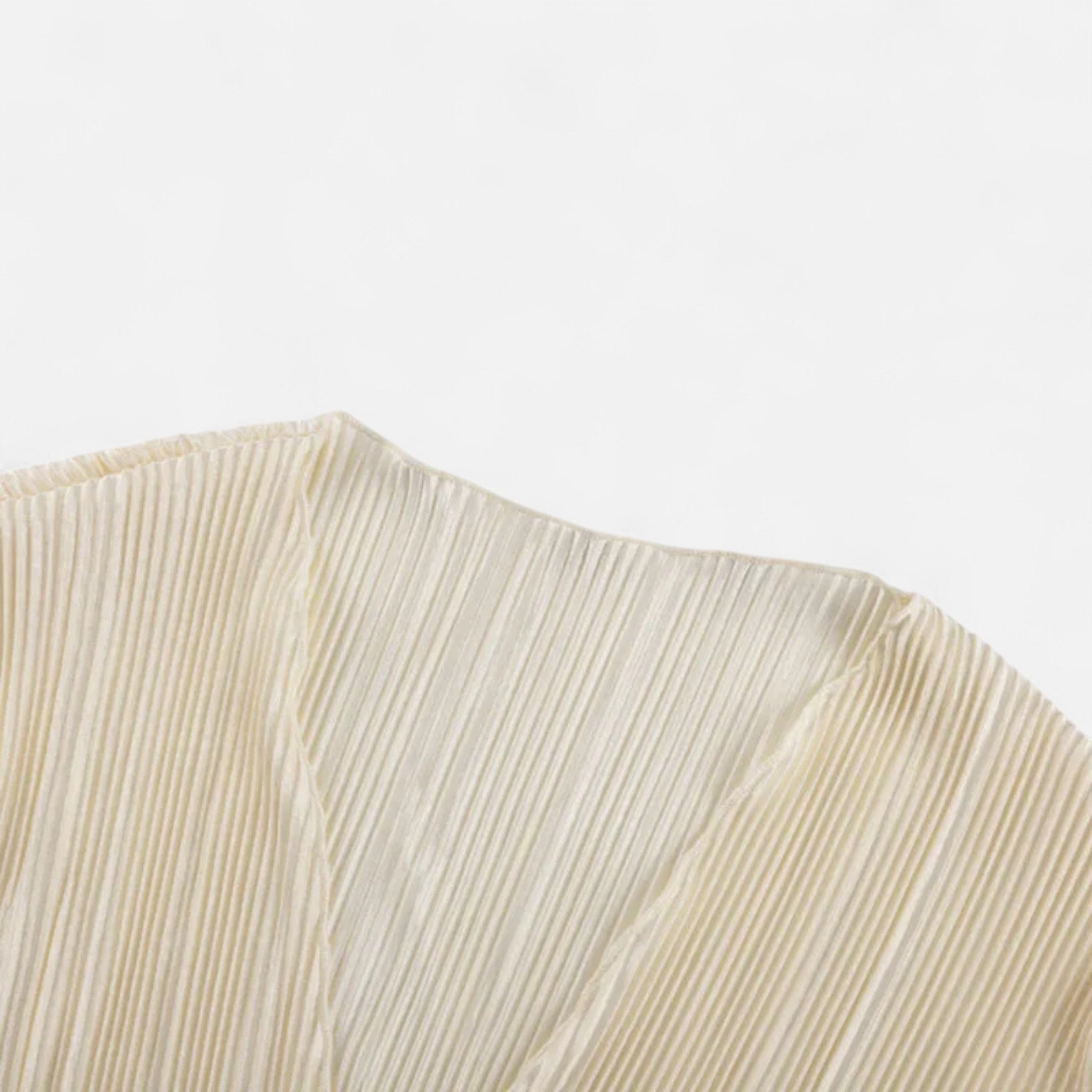 Fiventa | Women’s Pleated Tie-Front Blouse with Flare Sleeves
