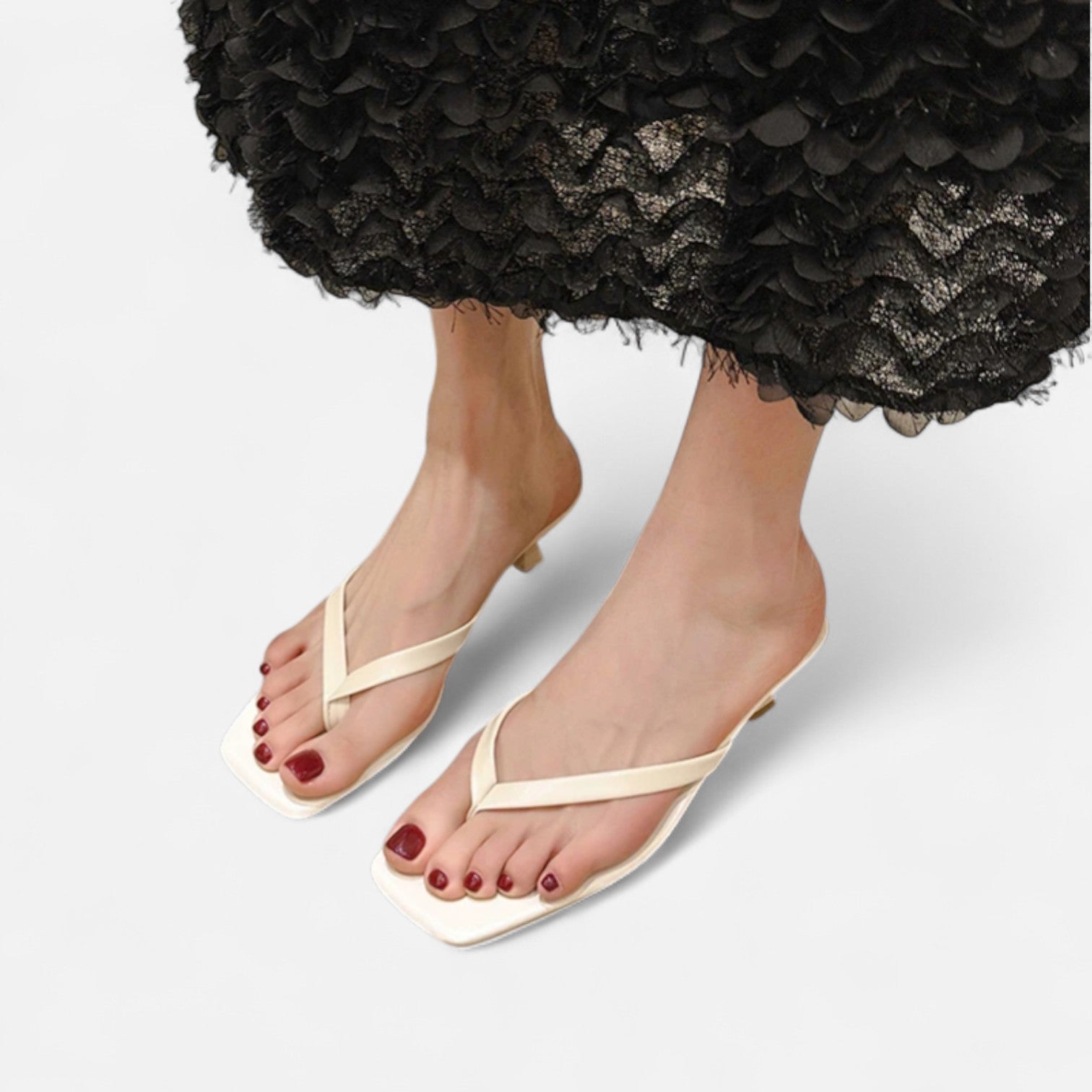 Fiventa | Women’s Street Style Slippers in Sculpted Ivory